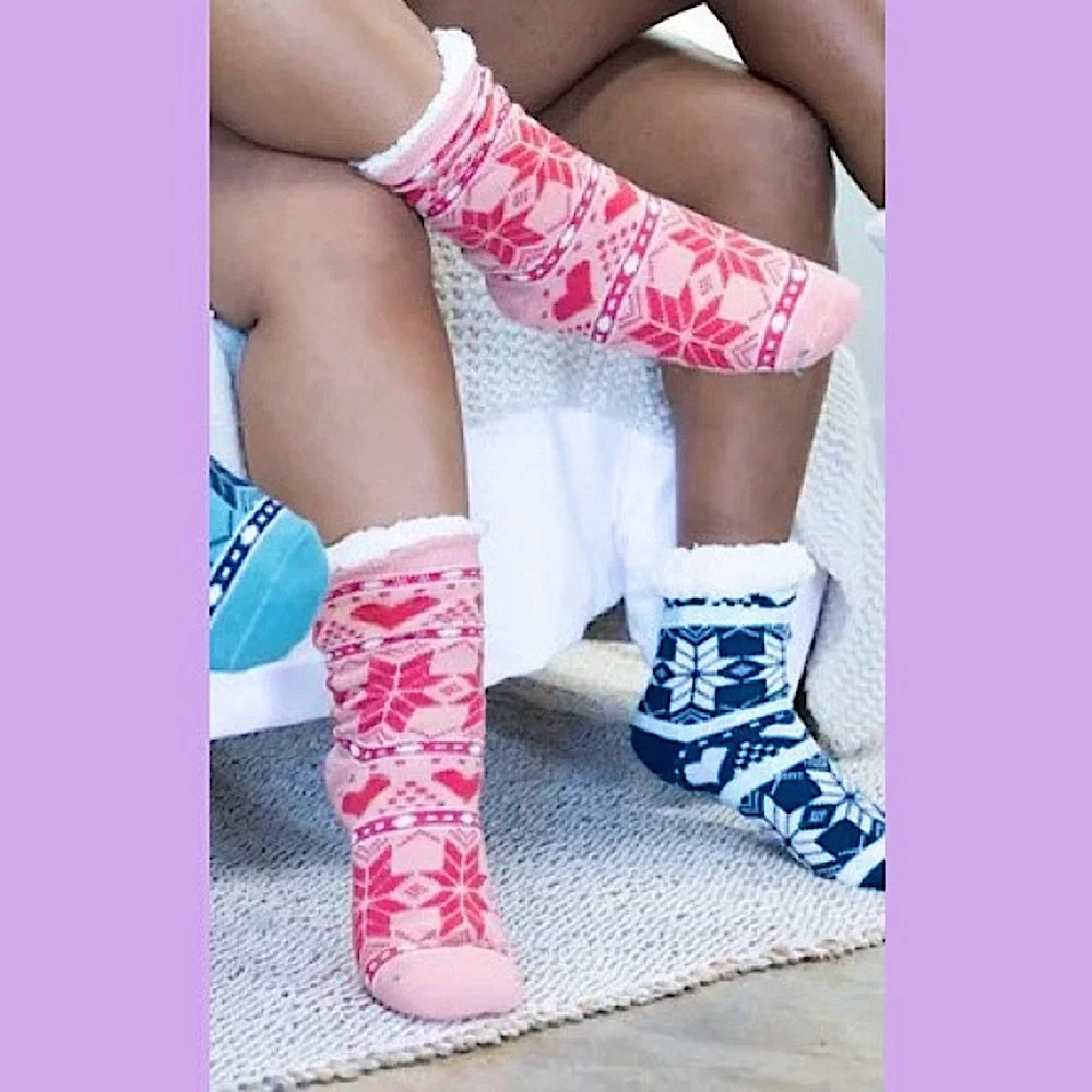 NWT Yelete Pink and Red Slipper Socks